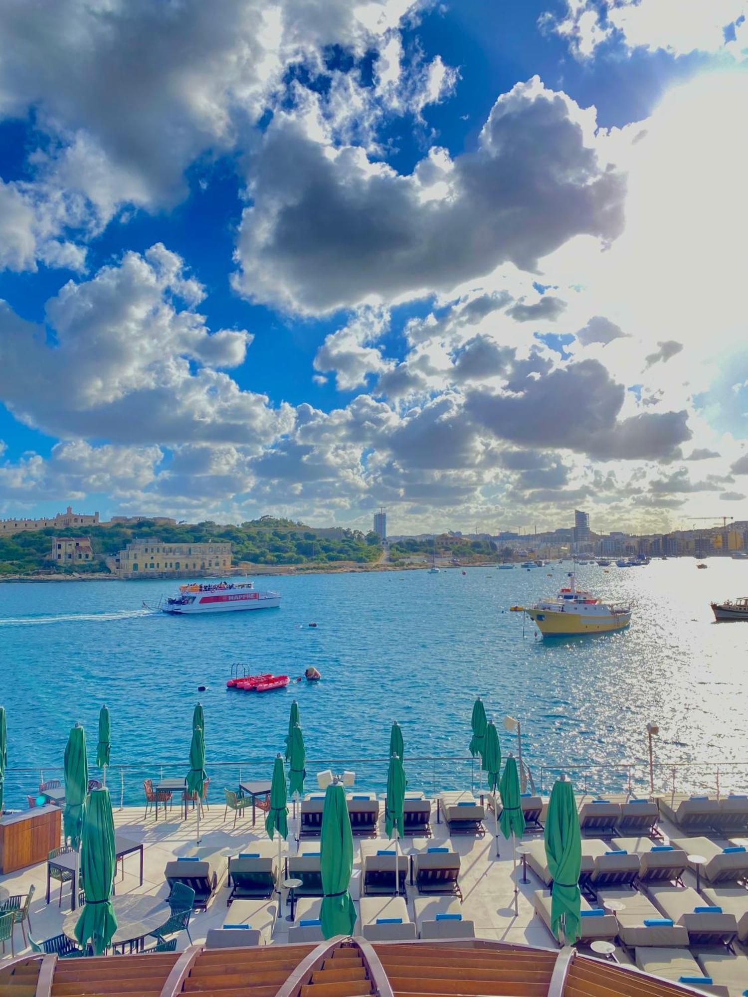 Tigne Sliema Three Bedrooms Apartment Bagian luar foto