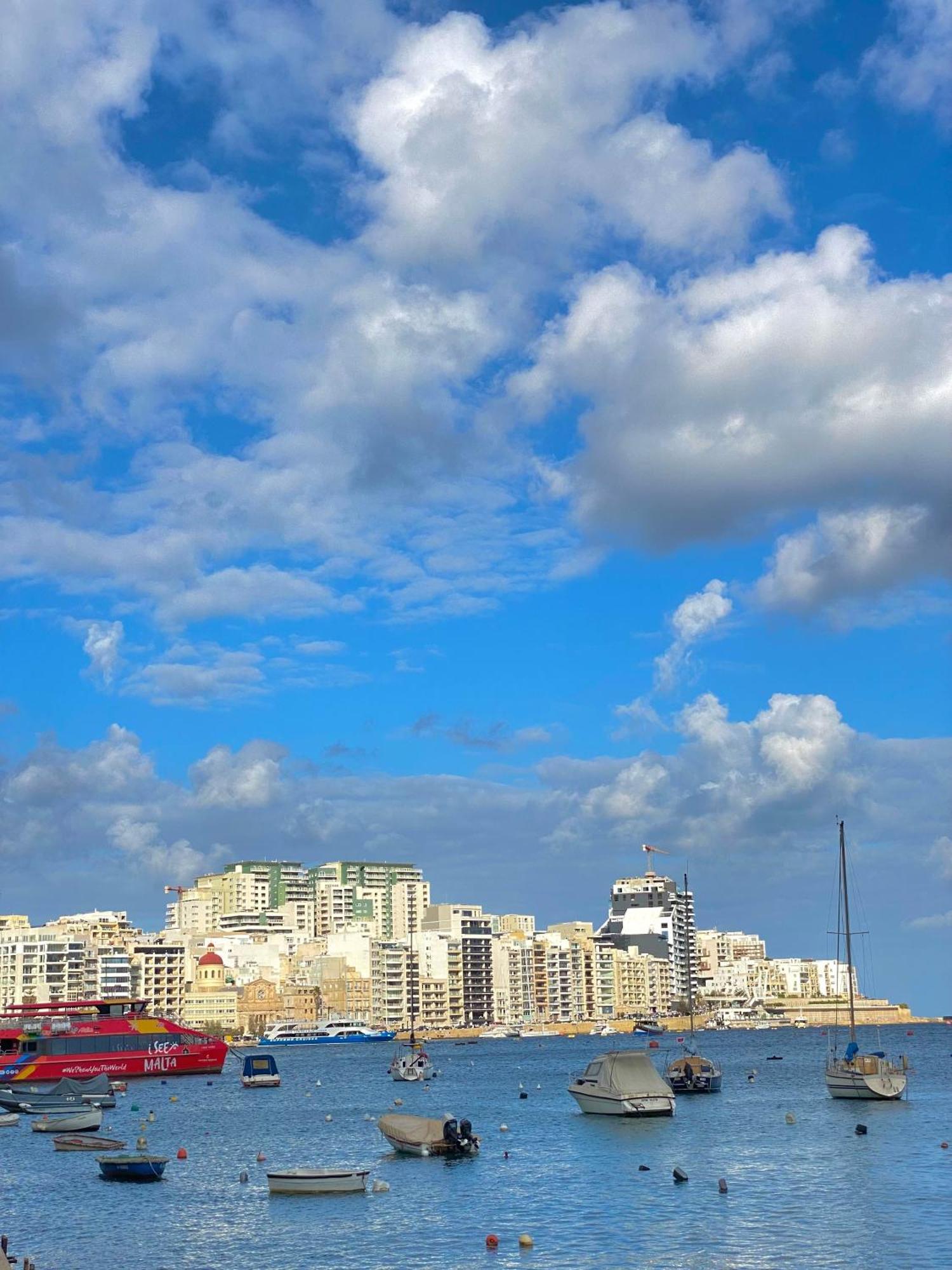 Tigne Sliema Three Bedrooms Apartment Bagian luar foto