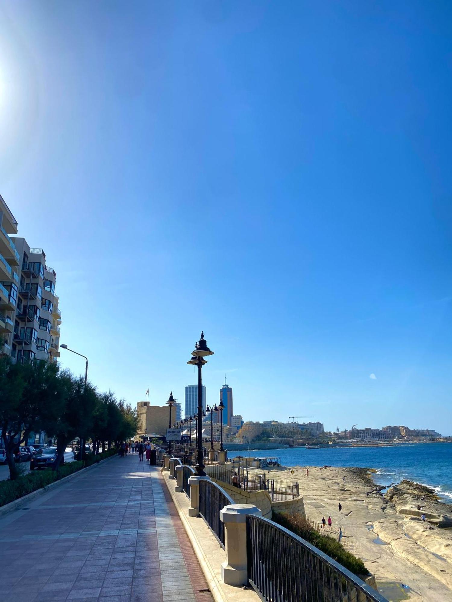 Tigne Sliema Three Bedrooms Apartment Bagian luar foto
