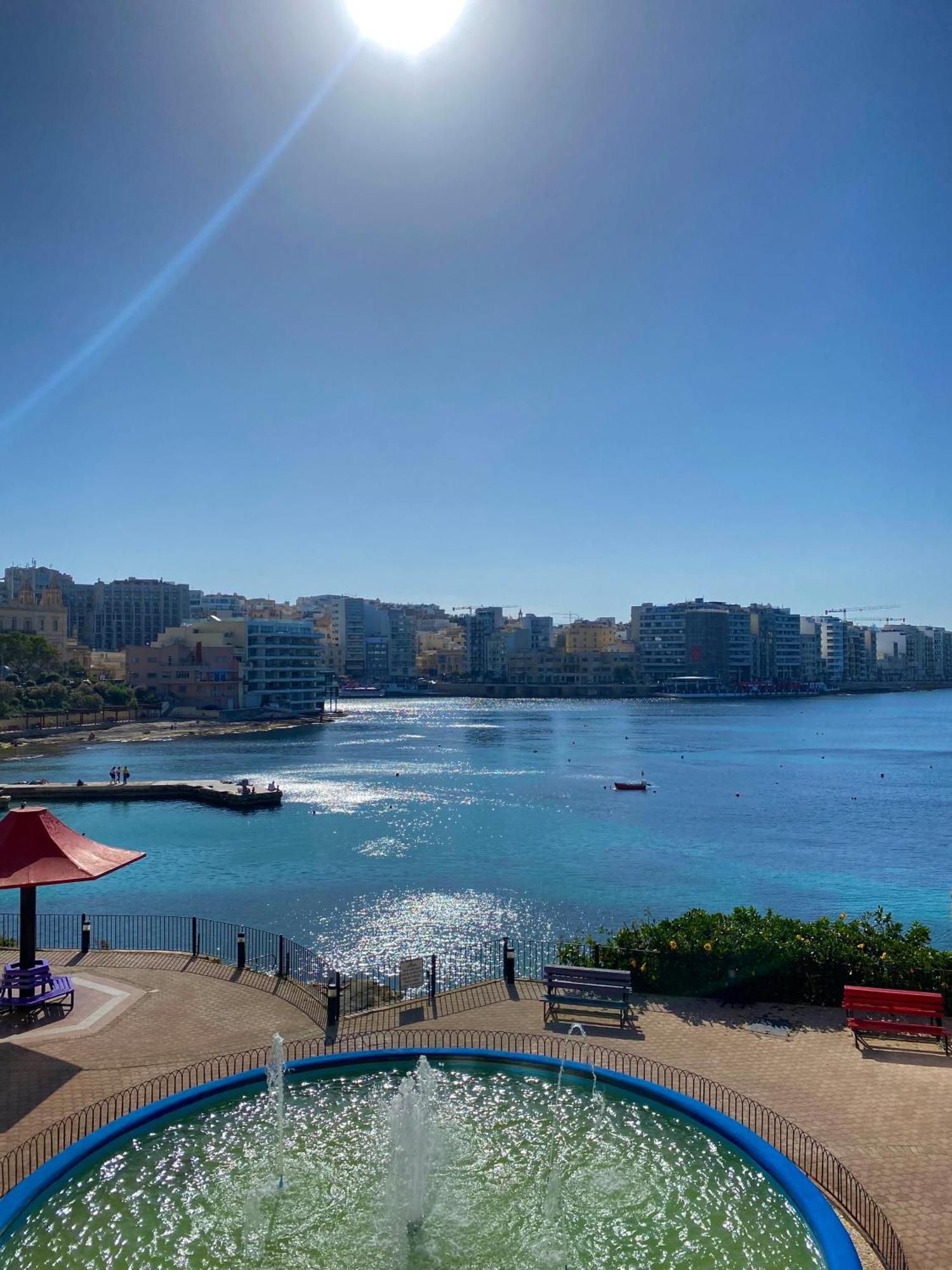 Tigne Sliema Three Bedrooms Apartment Bagian luar foto