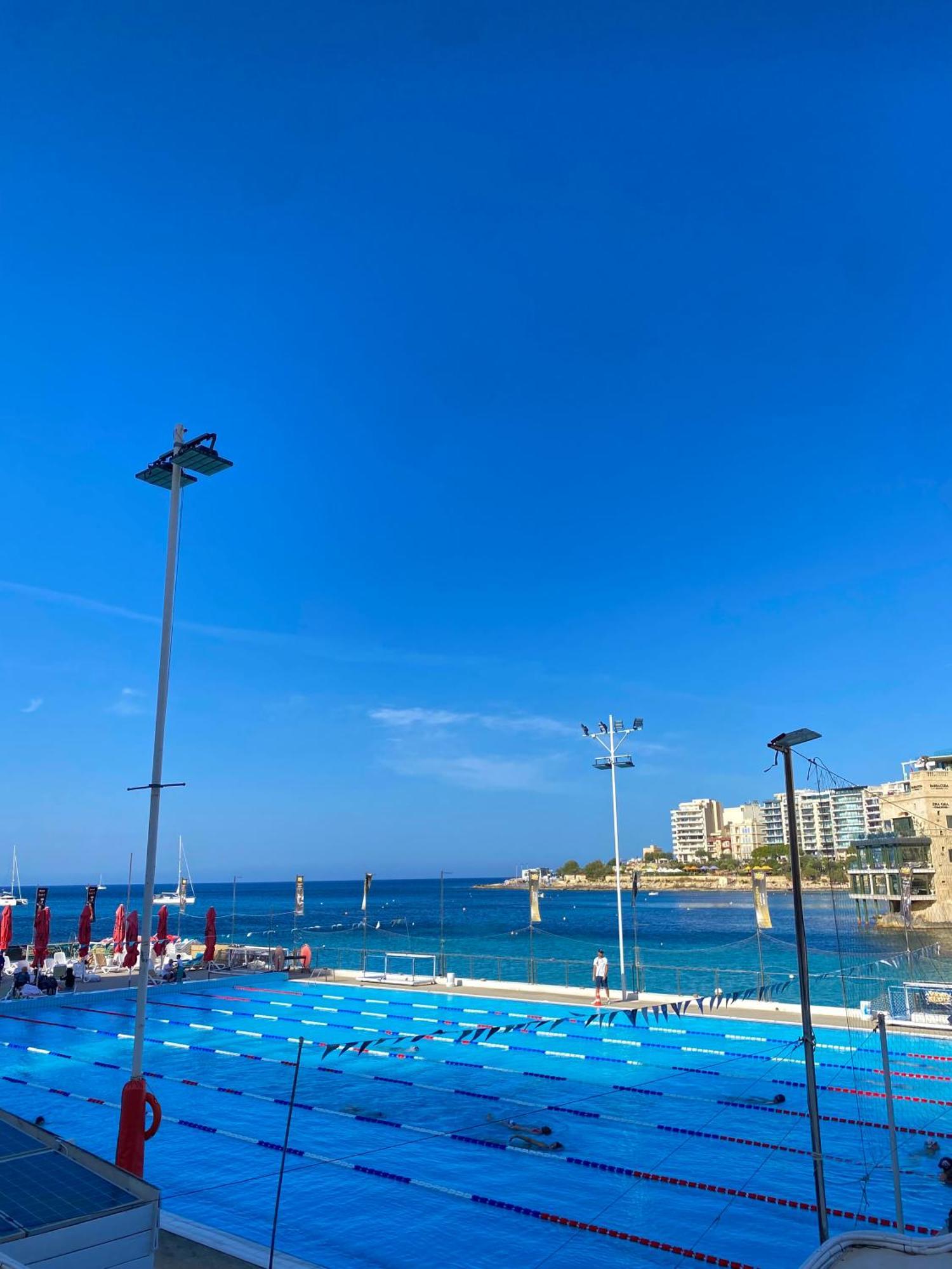 Tigne Sliema Three Bedrooms Apartment Bagian luar foto