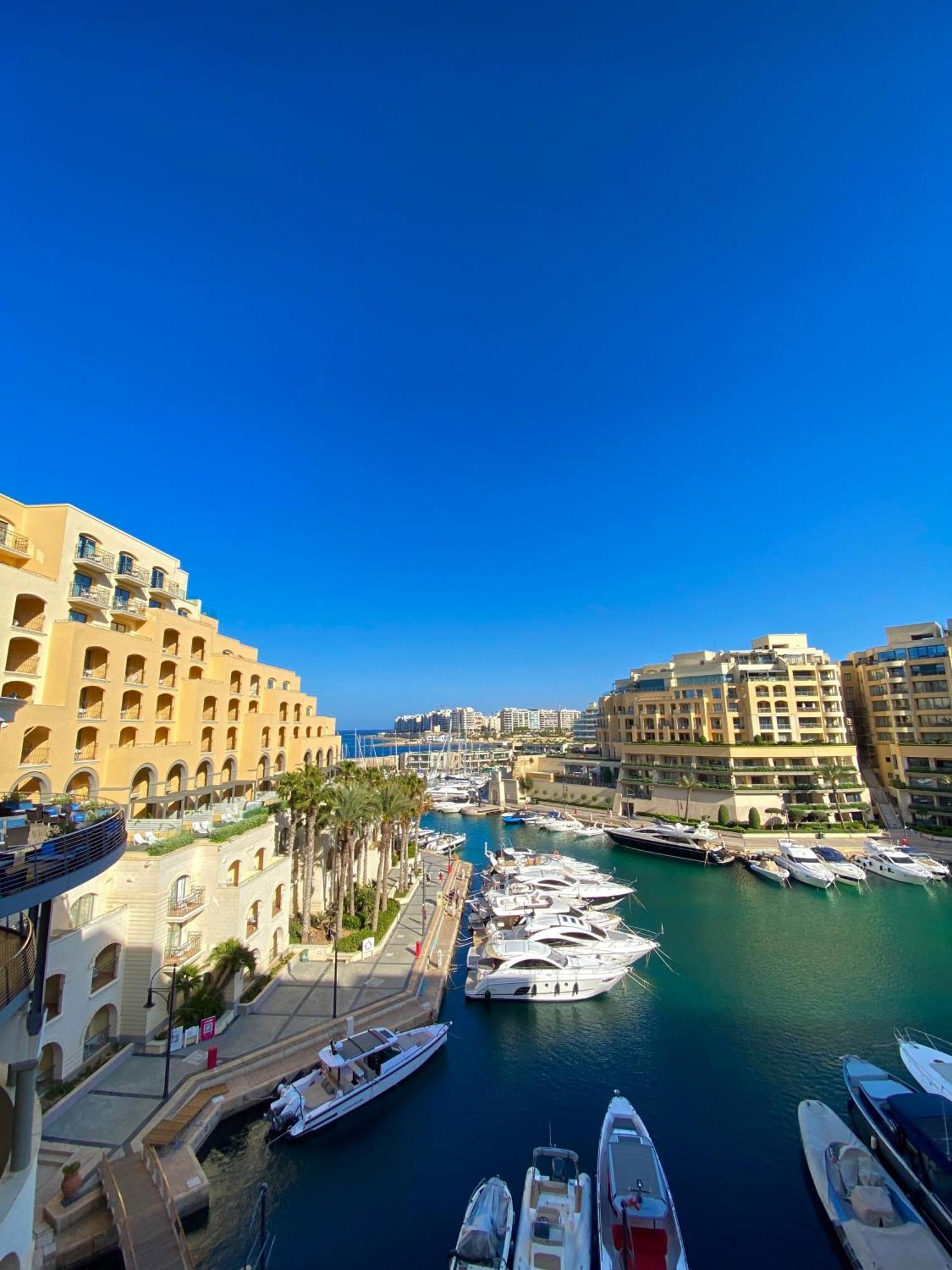 Tigne Sliema Three Bedrooms Apartment Bagian luar foto